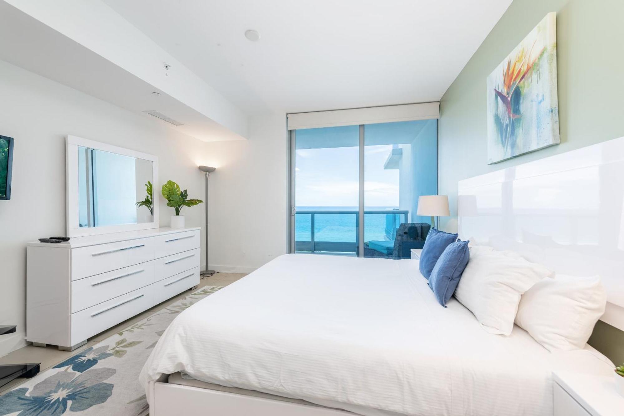 Bluebird Suites Monte Carlo 마이애미 비치 객실 사진