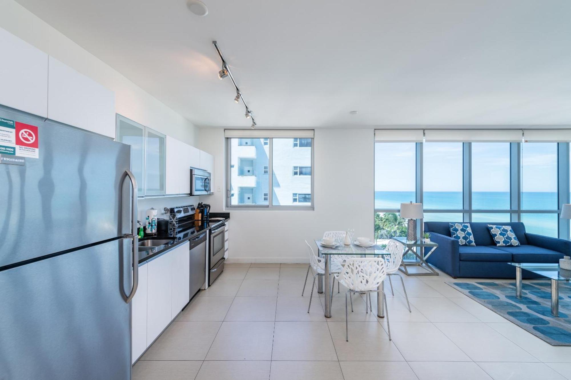 Bluebird Suites Monte Carlo 마이애미 비치 객실 사진