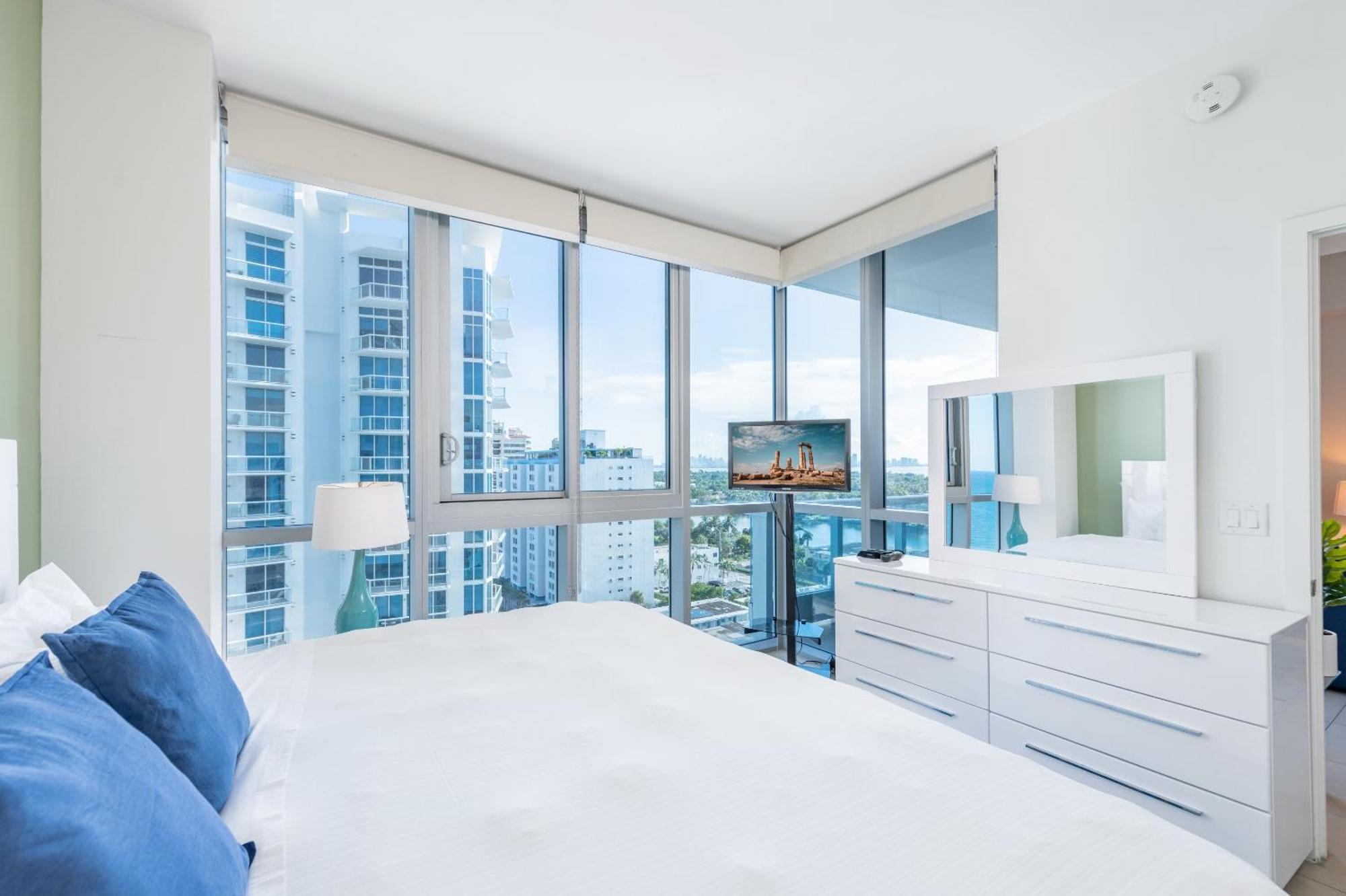 Bluebird Suites Monte Carlo 마이애미 비치 객실 사진