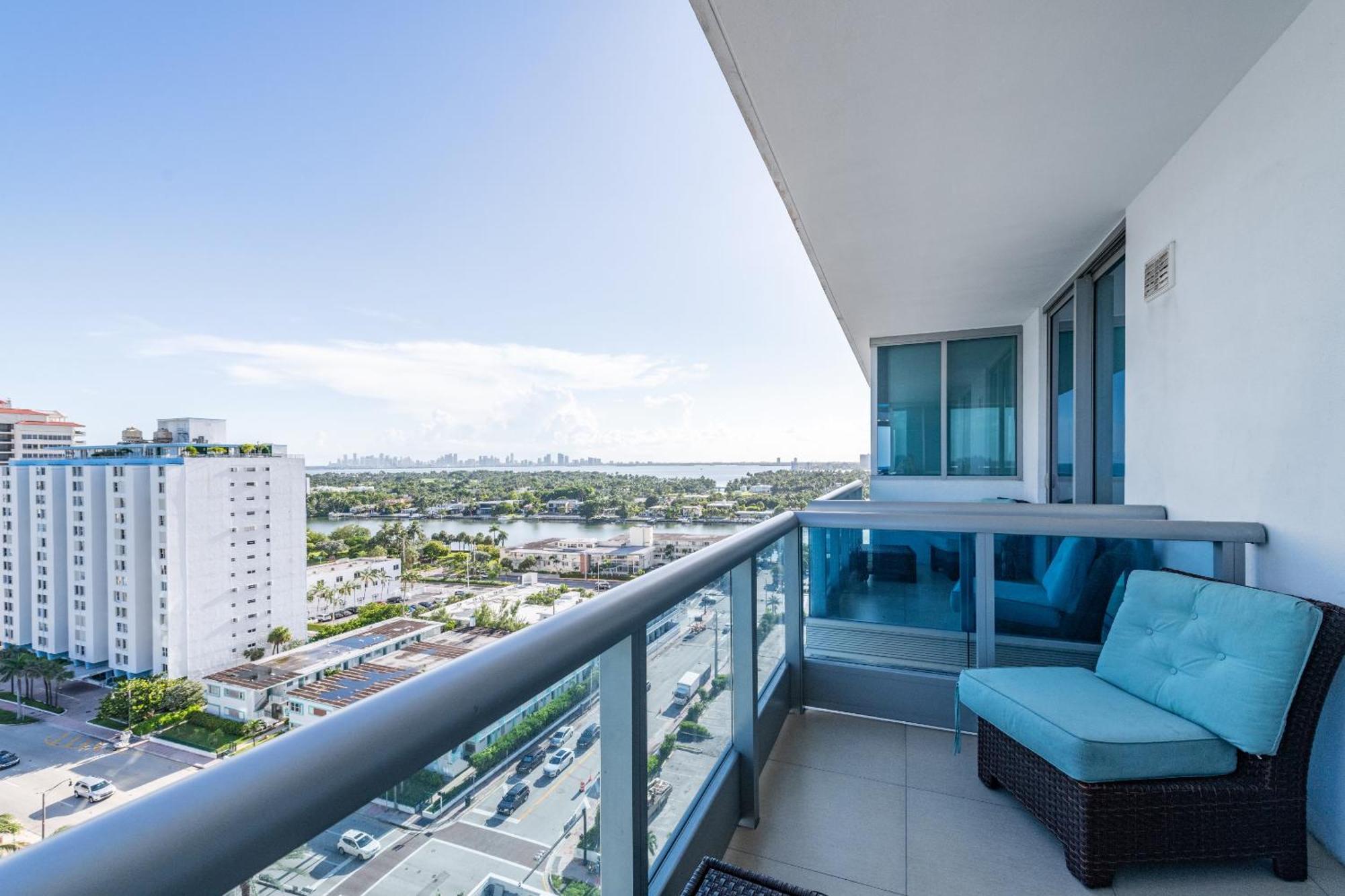 Bluebird Suites Monte Carlo 마이애미 비치 객실 사진