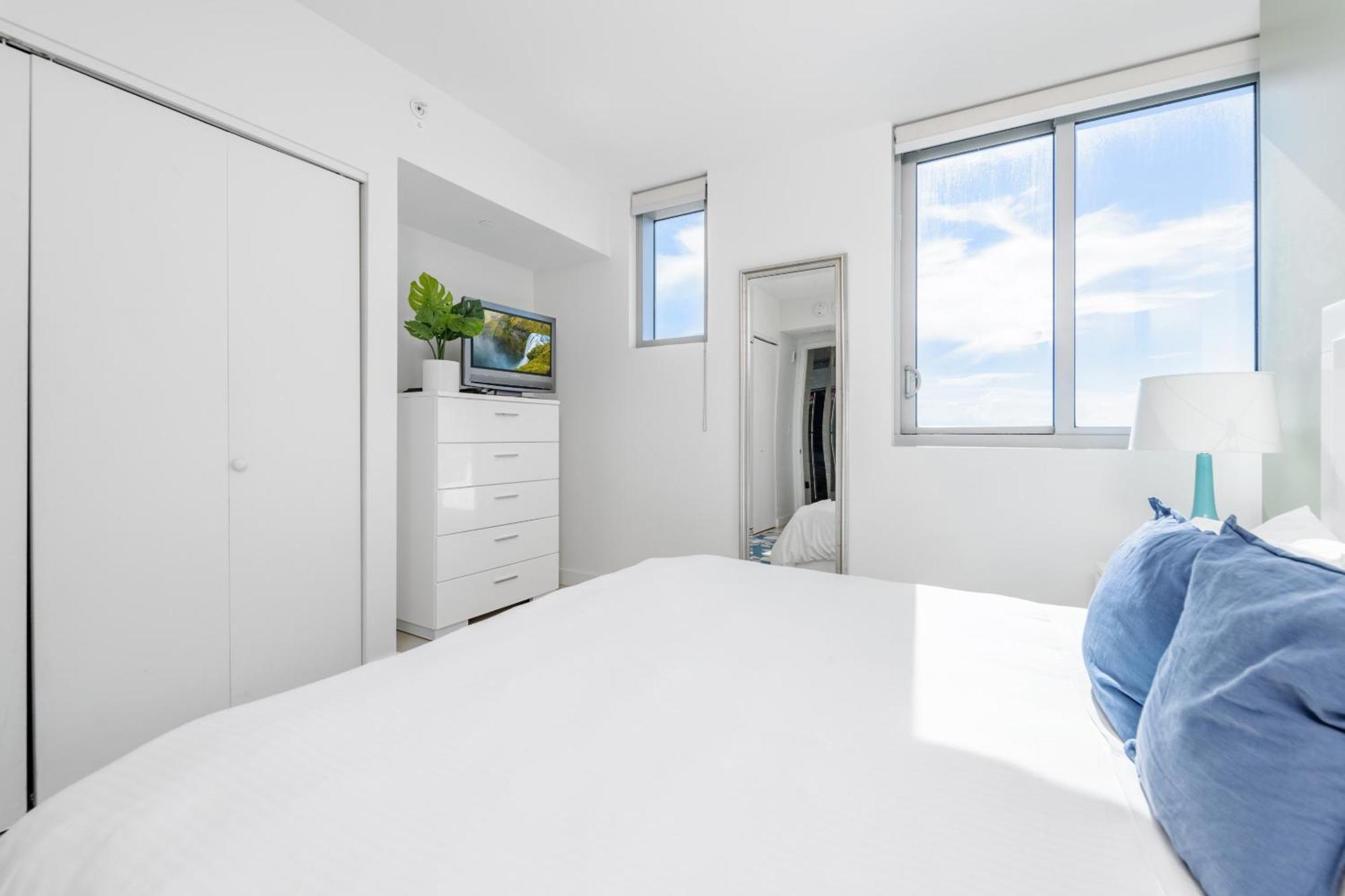 Bluebird Suites Monte Carlo 마이애미 비치 객실 사진
